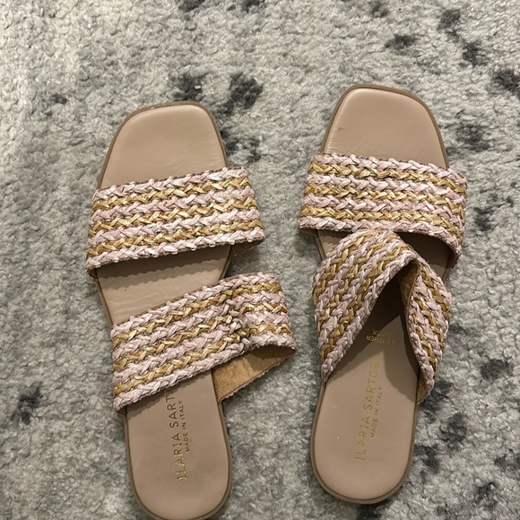 Sandal - Picture 1 of 5